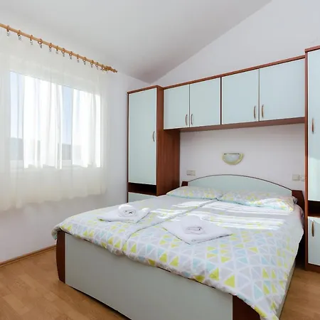 Marija P Appartement Lopar